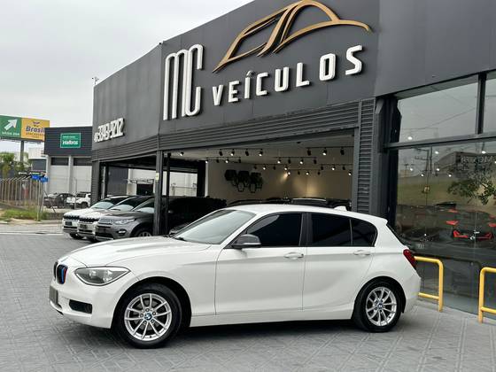 BMW 116i 1.6 16V TURBO GASOLINA 4P AUTOMÁTICO BMW 116i 1.6 16V TURBO GASOLINA 4P AUTOMÁTICO
